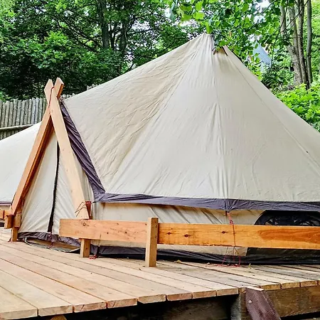 Camping Baza Noclegowa 